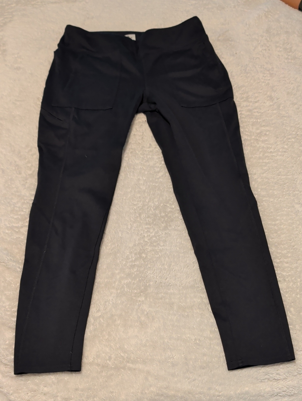 Women's Black Slim Leggings with Side Pockets
